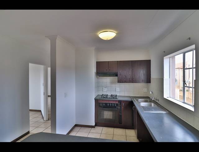 2 BEDROOM APARTMENT FOR SALE IN NOORDWYK